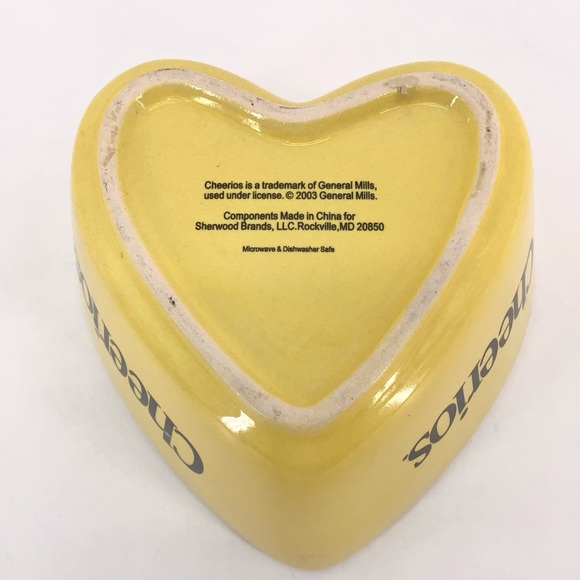 Cheerios General Mills Heart Shaped Yellow Bowls Set of 2 From 2003 - Picture 8 of 9